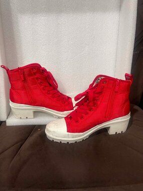DKNY Pandie Lace Up Combat Lug Sole Red Nylon Logo Utility Streetwear Heel Boots